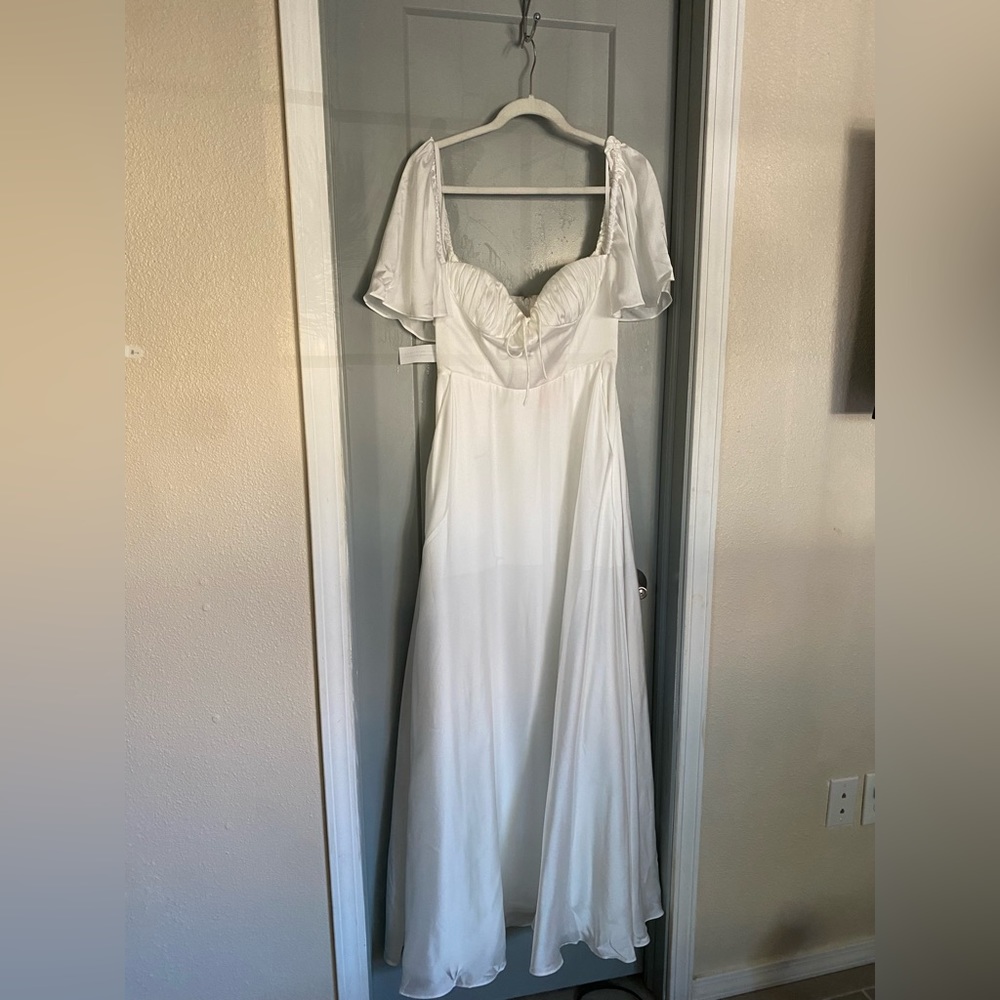 Fame and partners wedding dress flutter sleeve